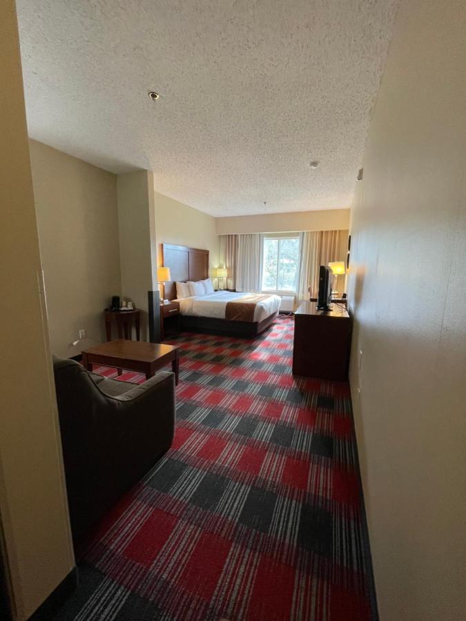 Comfort Suites Near Vancouver Mall Exterior foto