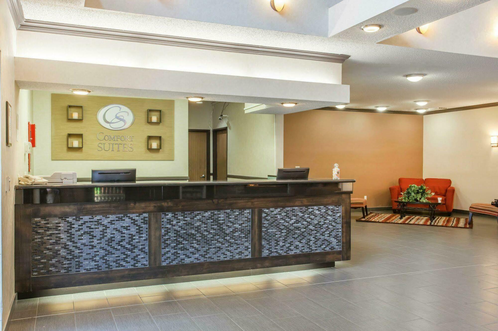 Comfort Suites Near Vancouver Mall Exterior foto